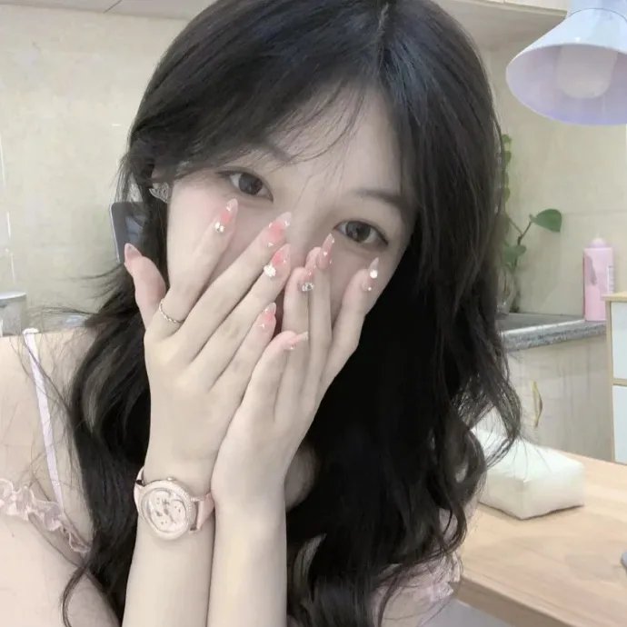 春闺三凤